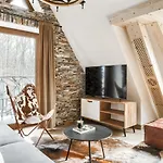 Spiacy Rycerz Apartment *